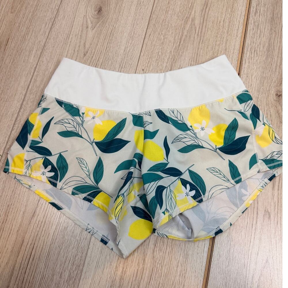 Oiselle Womens Lemon Citrus Running Shorts Zip Pocket Athletic Lined Sz 2 Sporty